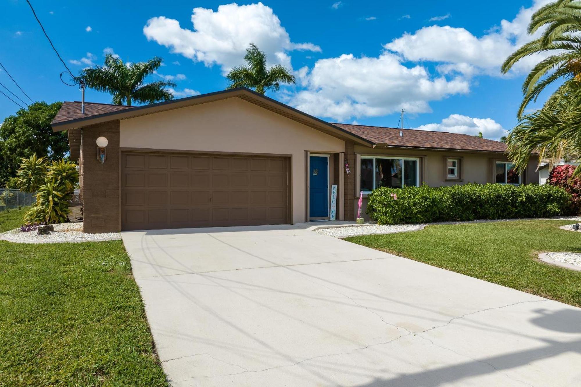 Direct Gulf Access & Heated Pool -Villa Hip Nautic - Roelens Vacations Cape Coral Exterior photo